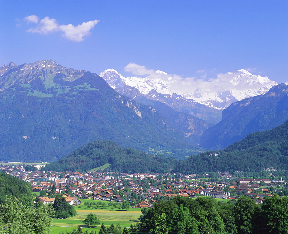 Interlaken, Jungfrau Region, Bernese Oberland, Swiss Alps, Switzerland, Europe