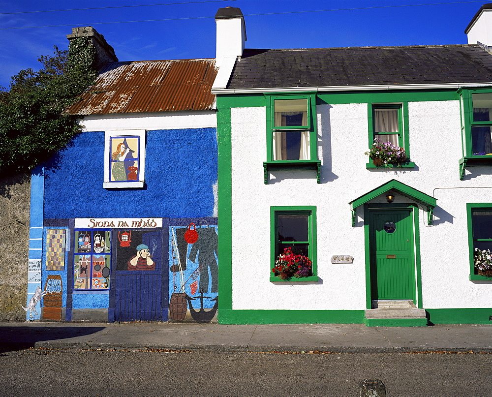 Kinvara village, Galway Bay, County Galway, Connacht, Eire (Republic of Ireland), Europe