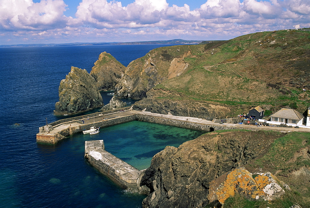 Mullion Cove, Cornwall, England, United Kingdom, Europe