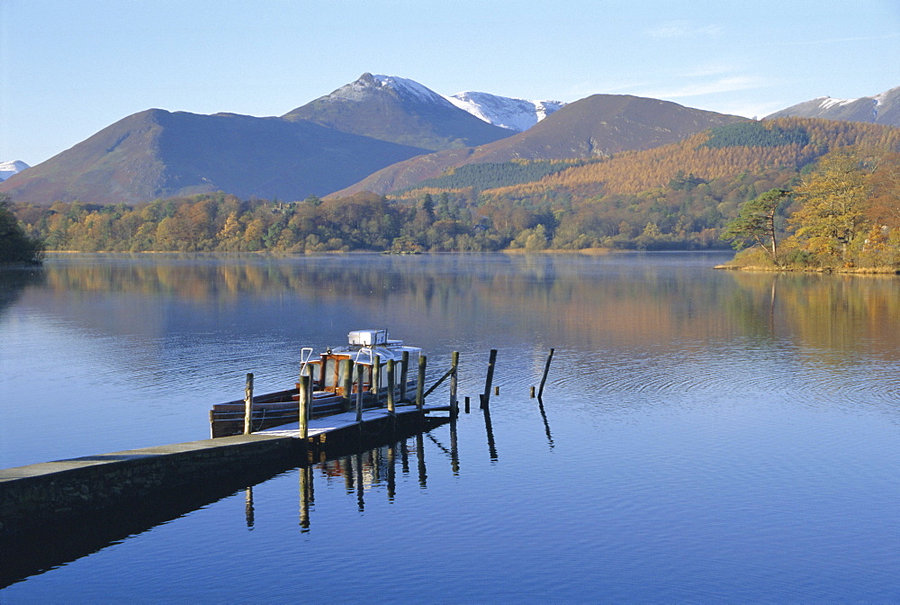 Derwentwater (Derwent Water) from Keswick, Lake District National Park, Cumbria, England, UK