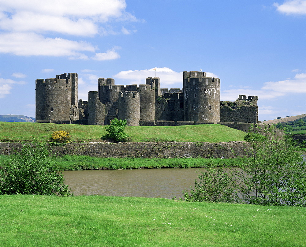 Caerphilly Castle, Mid-Glamorgan, Wales, United Kingdom, Europe