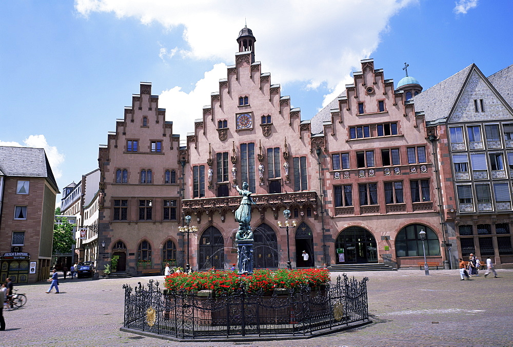 Justice Fountain, Romer, Frankfurt am Main, Germany, Europe