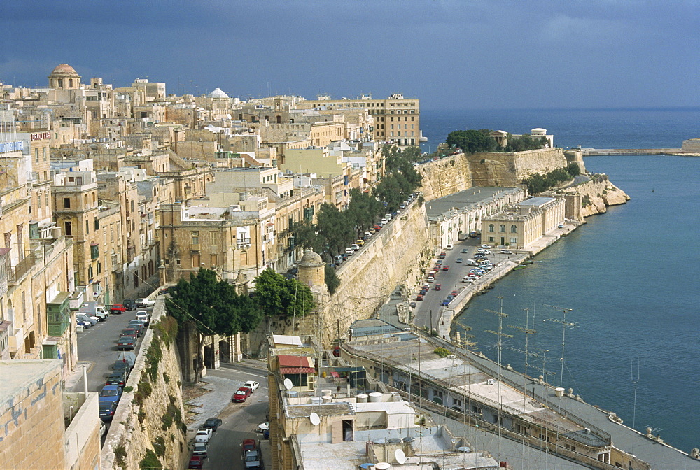 Quayside and Lower Barrakka Gardens, Valletta Grand Harbour, Malta, Mediterranean, Europe