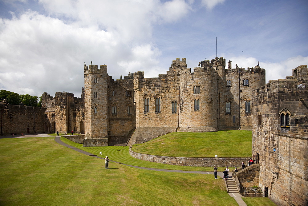 The Keep from the curtain wall, Alnwick Castle, Northumberland, England, United Kingdom, Europe