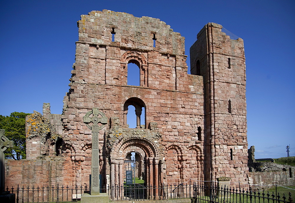 Ruins of Lindisfarne Priory, Lindisfarne (Holy Island),  Northumberland, England, United Kingdom, Europe