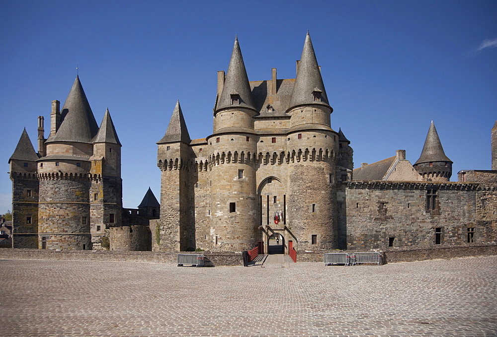 Vitre Castle, Vitre, Brittany, France, Europe