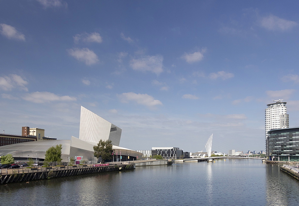 Imperial War Museum North and Manchester Ship Canal, Salford Quays, Manchester, England, United Kingdom, Europe