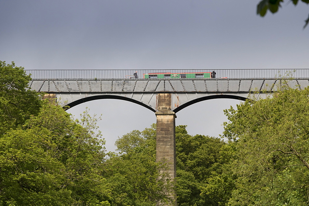 A narrow boat crossing the Pontcysyllte Aqueduct, UNESCO World Heritage Site, Llangollen Canal, Wrexham County, Wales, United Kingdom, Europe