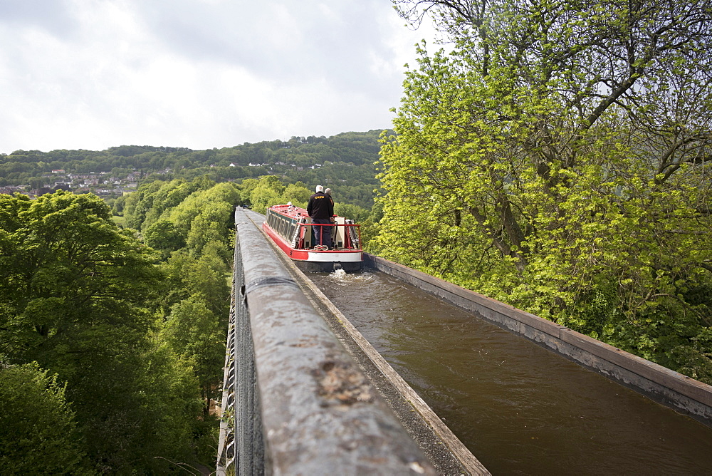 A narrow boat crossing the Pontcysyllte Aqueduct, UNESCO World Heritage Site, Llangollen Canal, Wrexham County, Wales, United Kingdom, Europe