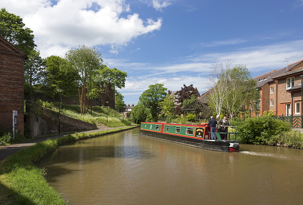 Shropshire Union Canal in Chester, Cheshire, England, United Kingdom, Europe