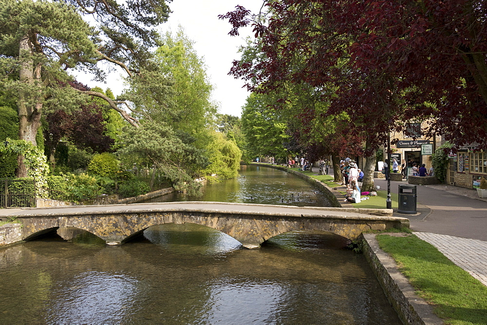 Bourton-on-the-Water, Gloucestershire, Cotswolds, England, United Kingdom, Europe