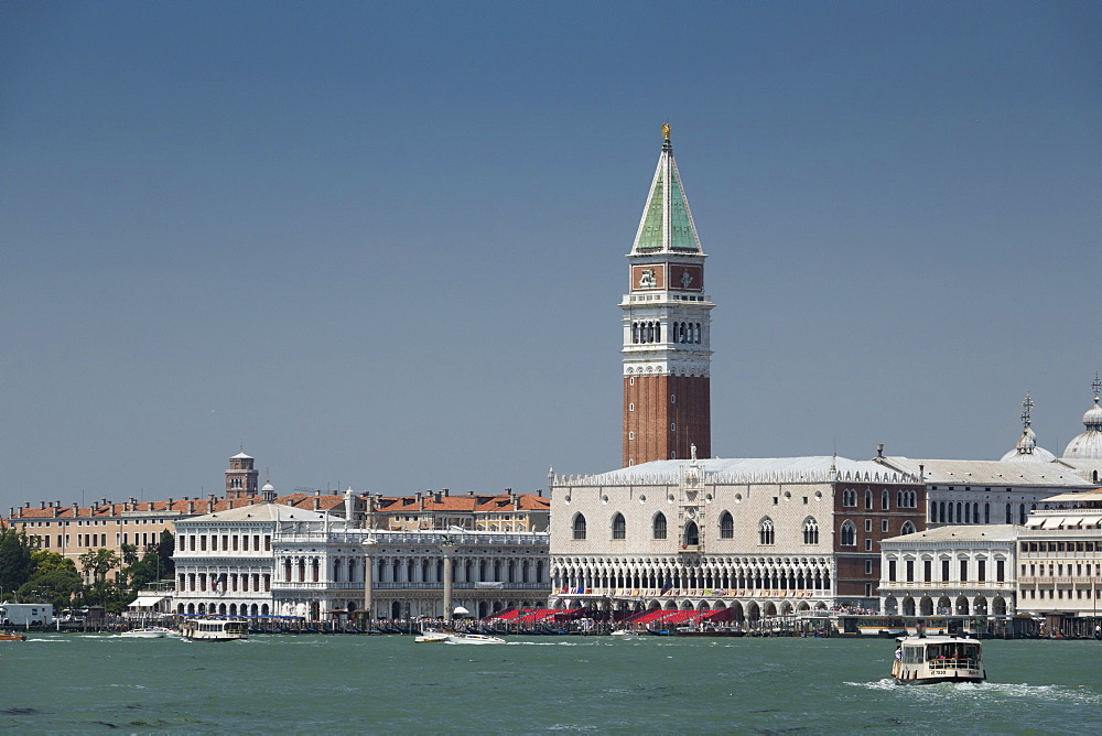 Campanile and Doge's Palace from the water, Venice, UNESCO World Heritage Site, Veneto, Italy, Europe