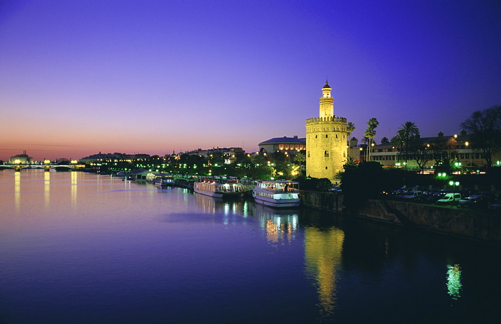 Torre del Oro and Rio Guadelquivir in the evening, Seville (Sevilla), Andalucia (Andalusia), Spain, Europe