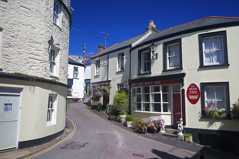 The Boot Inn, Calstock village, Tamar Valley, Cornwall, England, United Kingdom, Europe