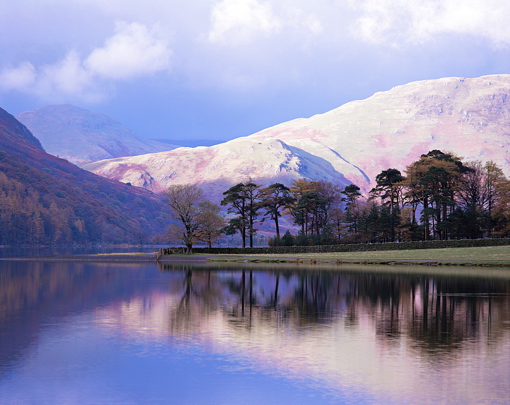 Buttermere in autumn, Lake District, Cumbria, England, United Kingdom, Europe