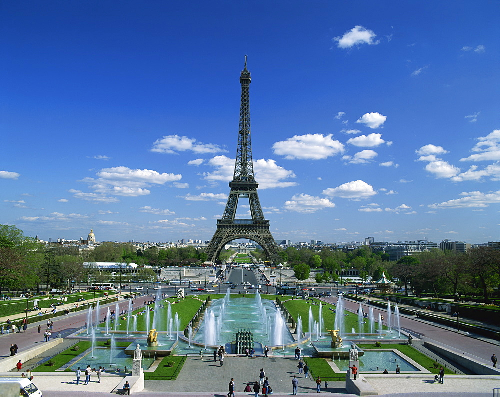 The Eiffel Tower with water fountains, Paris, France, Europe