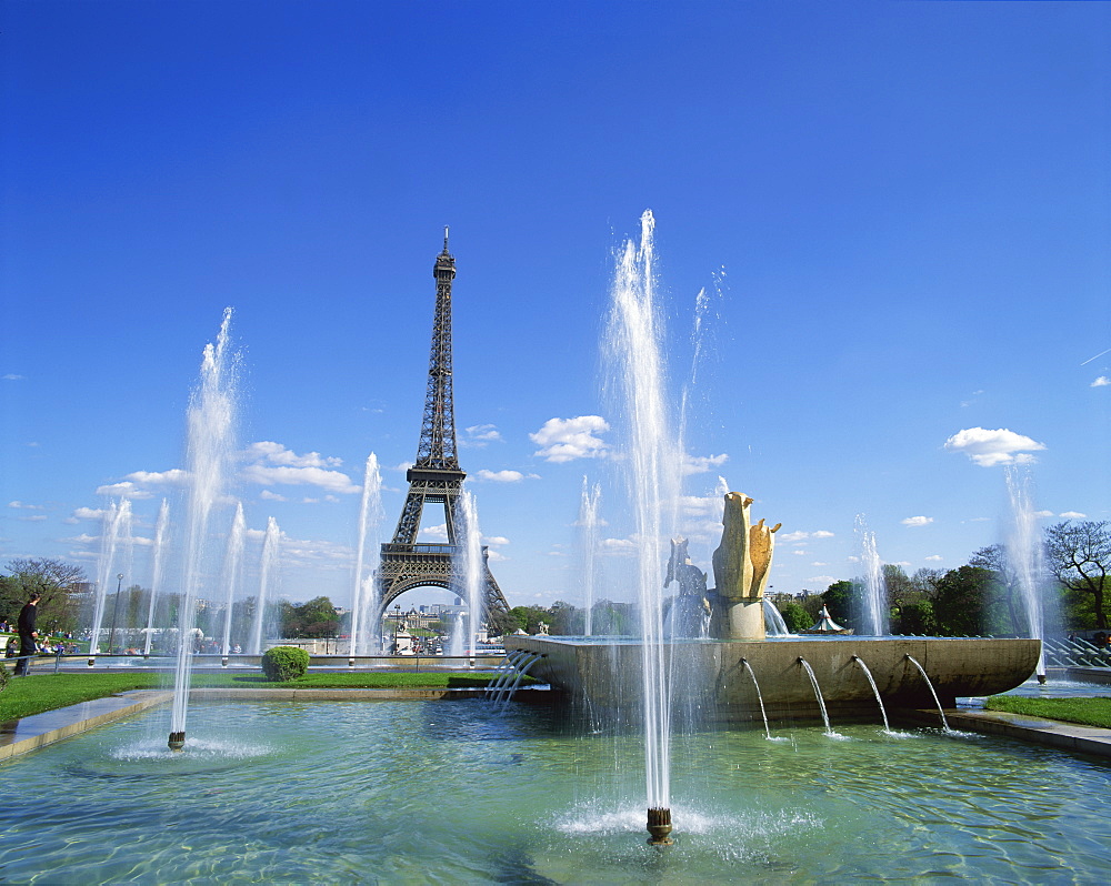 The Eiffel Tower with water fountains, Paris, France, Europe