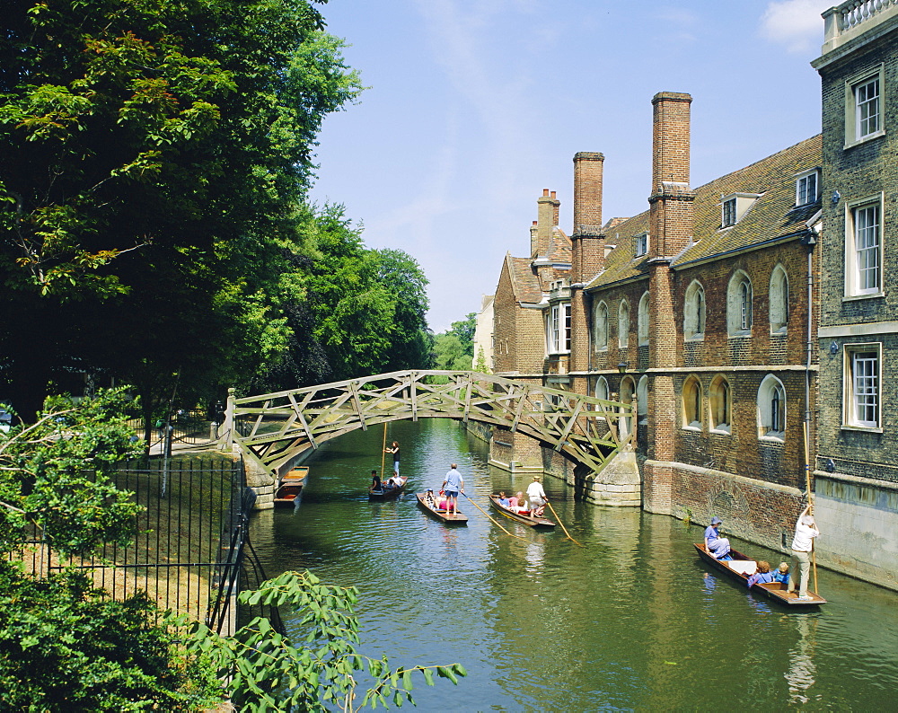 Mathematical Bridge and Punts, Queens College, Cambridge, England