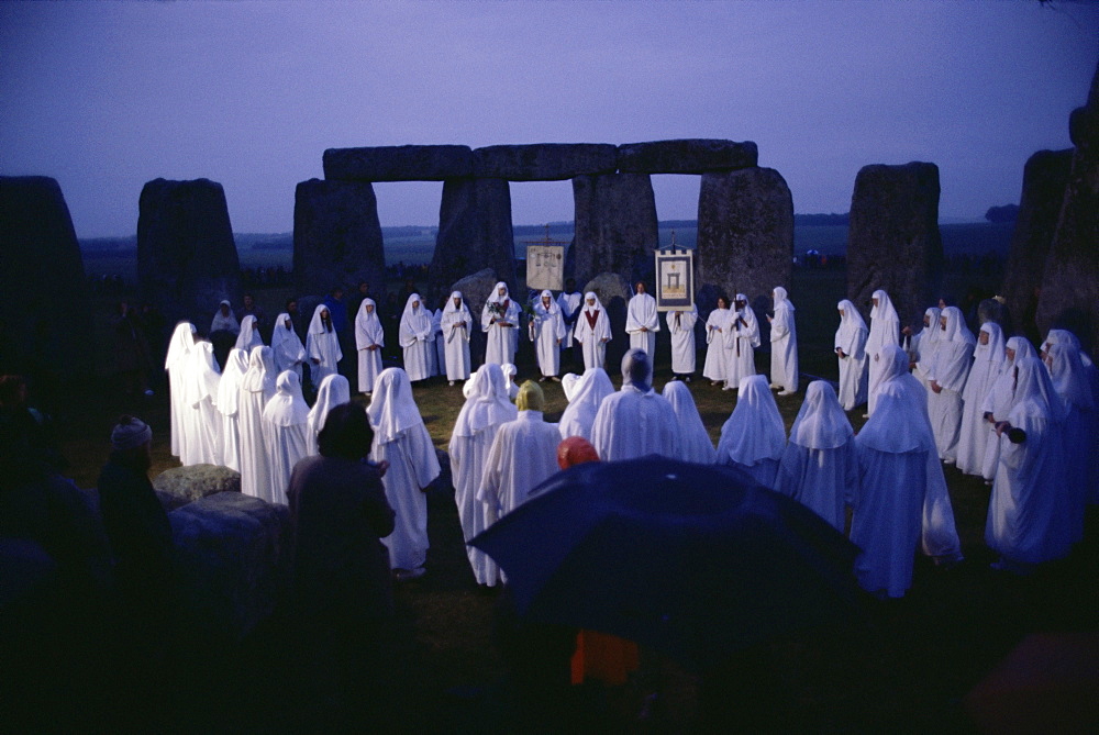 Druids at Stonehenge, Wiltshire, England, United Kingdom, Europe