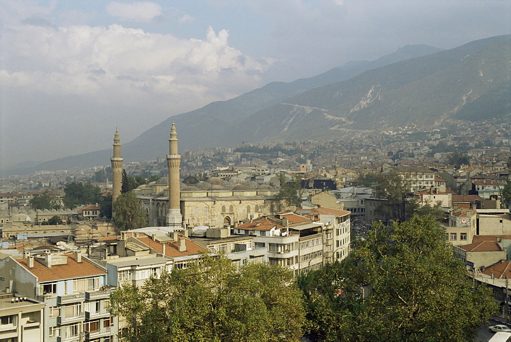 City view with Grand Mosque, and Mount Olympus in background, Bursa, Anatolia, Turkey, Asia Minor, Eurasia