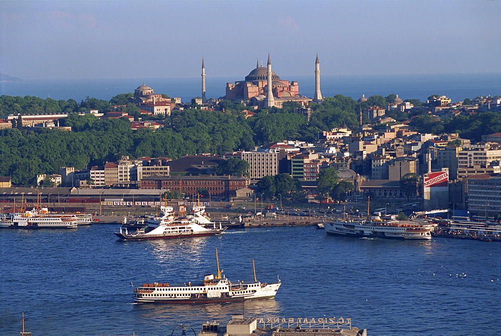 Istanbul skyline including the Aghia Sophia Basilica, Istanbul, Turkey, Europe