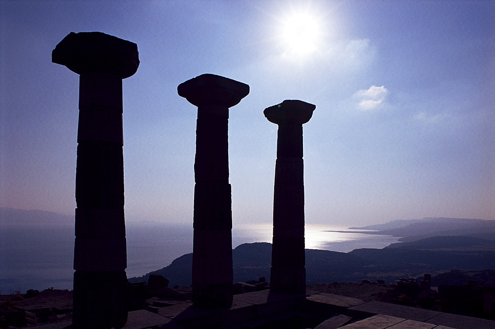 Columns of the Temple of Athena, under reconstruction, Assos (Behramakale), Anatolia, Turkey, Asia Minor, Eurasia