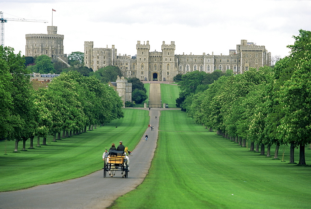 The Long Walk and Windsor Castle, Windsor, Berkshire, England, United Kingdom, Europe