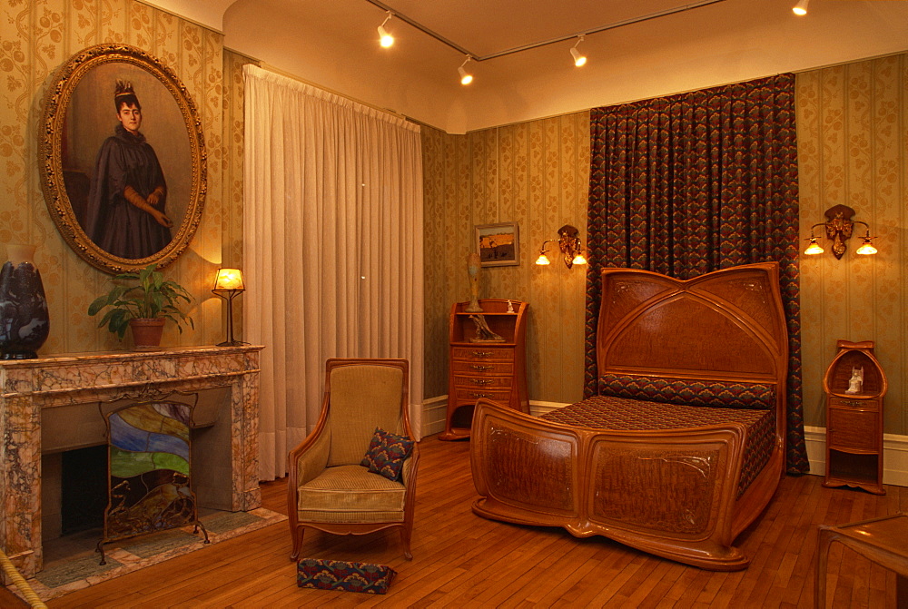 Art Nouveau bedroom interior in the Musee de l'Ecole de Nancy, Nancy, Lorraine, France, Europe