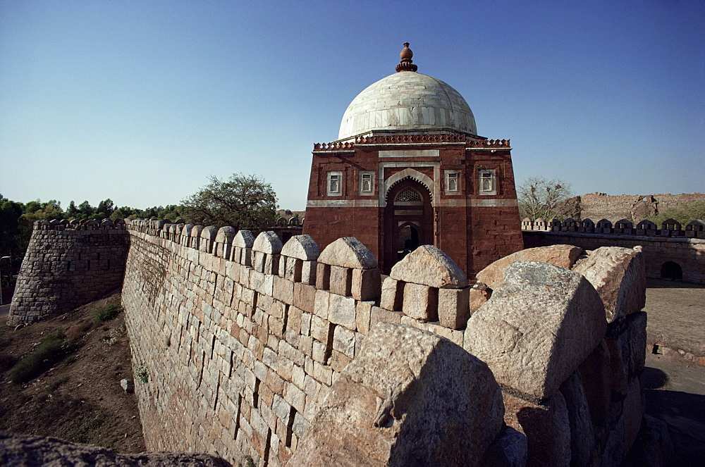 Ramparts around Tughlaq Tombs, Delhi, India, Asia