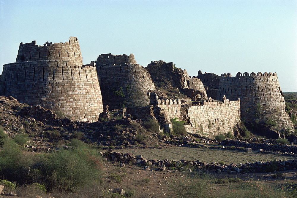 Ramparts, Tughlaqabad, Haryana state, India, Asia