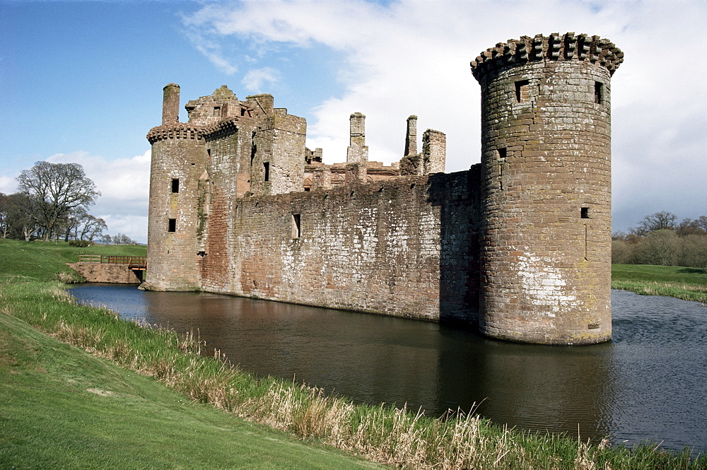 Caerlaverock Castle, dating from the 13th century, Dumfriesshire, Scotland, United Kingdom, Europe