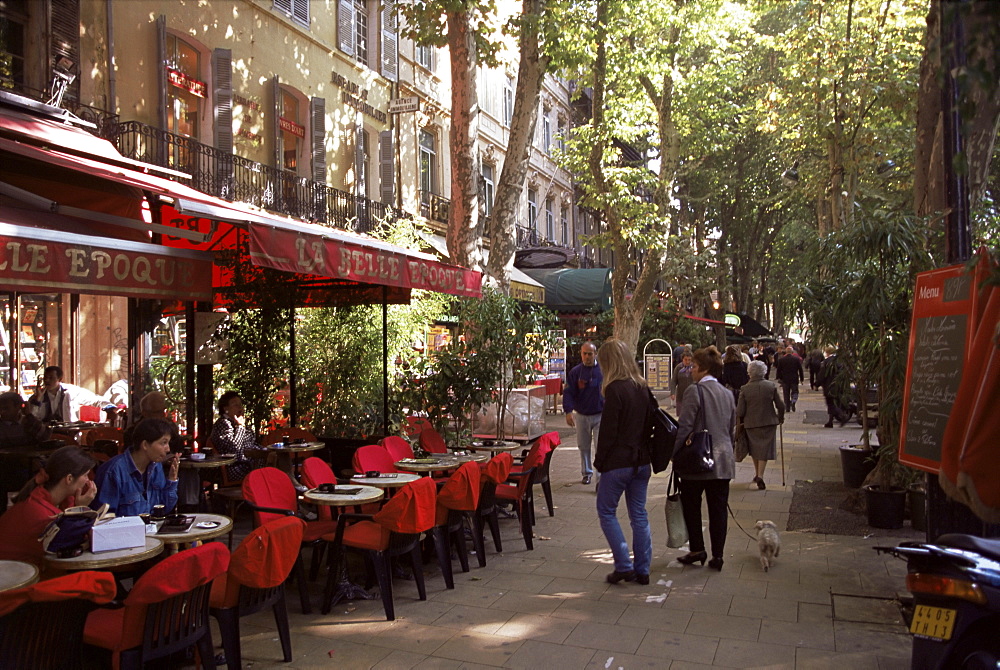 Cours Mirabeau, Aix-en-Provence, Bouches-du-Rhone, Provence, France, Europe