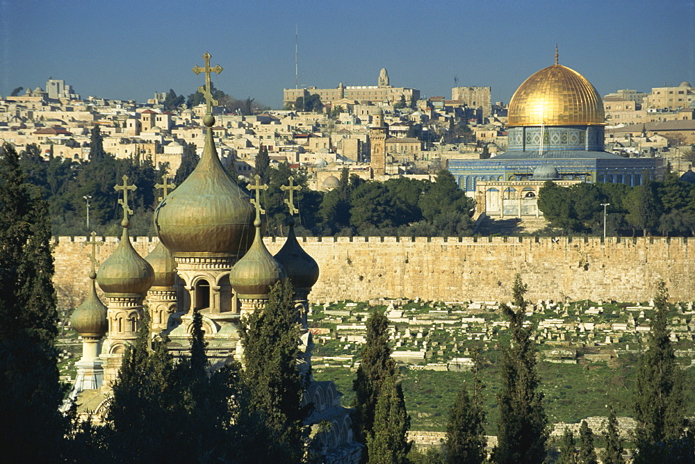 Old town including the church of St. Mary Magdalene and the Dome of the Rock, seen from the Mount of Olives, Jerusalem, Israel, Middle East