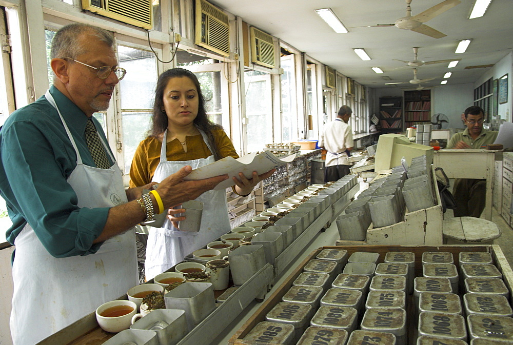 Ravi Kidwai, tea specialist, tasting and assessing tea, Carrit Moran & Company tea brokers, Kolkata, West Bengal state, India, Asia