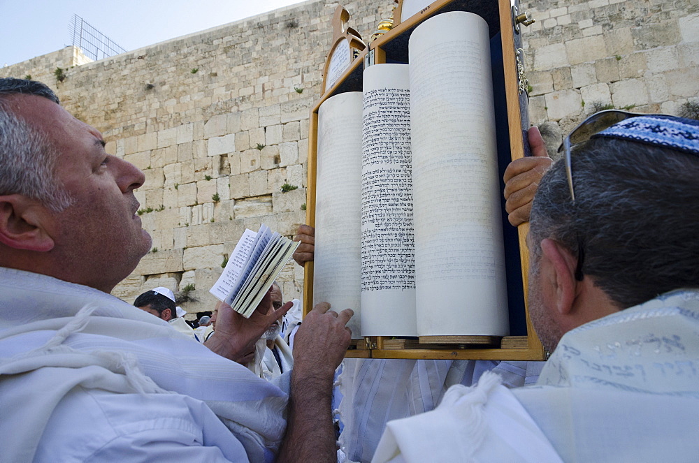 Traditional Cohen's Benediction at the Western Wall during the Passover Jewish festival, Old City, Jerusalem, Israel, Middle East