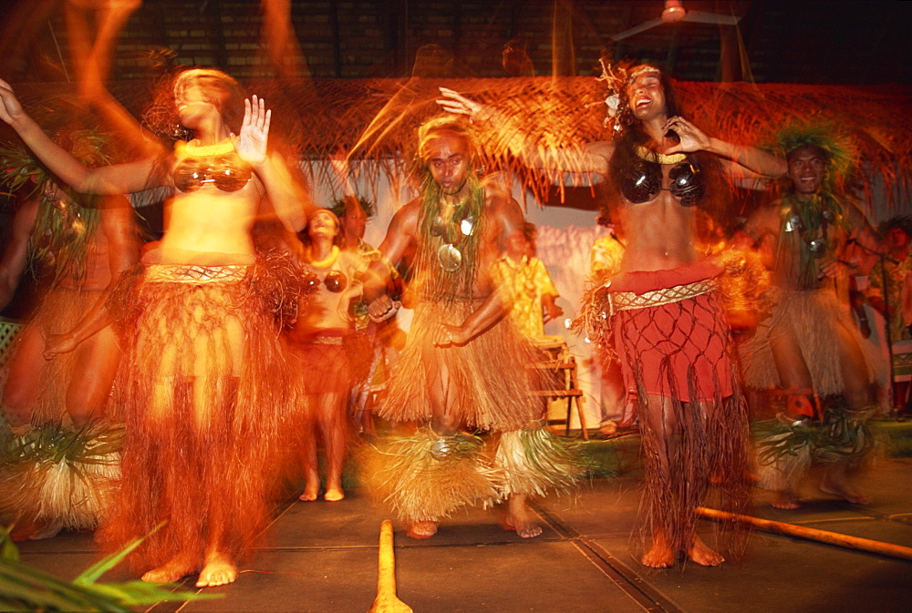 Polynesian style ceremonies, traditional costumes and dancing, Rarotonga (Aitutaki), Cook Islands, South Pacific, Pacific