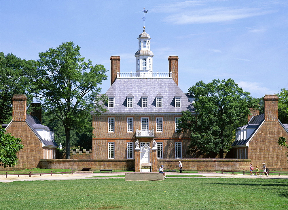 Exterior of Governor's Palace, colonial architecture, Williamsburg, Virginia, United States of America (USA), North America