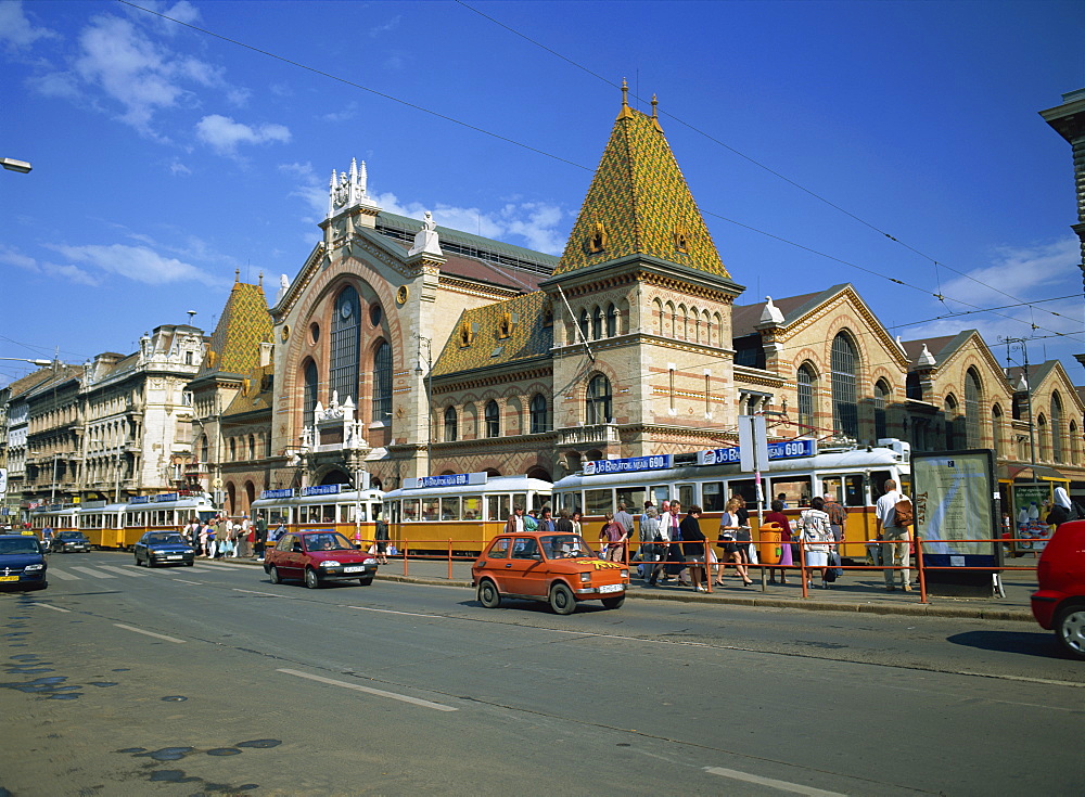 The Great Market Hall (Nagy Vasarcsarnok) on the Pest side, Budapest, Hungary, Europe