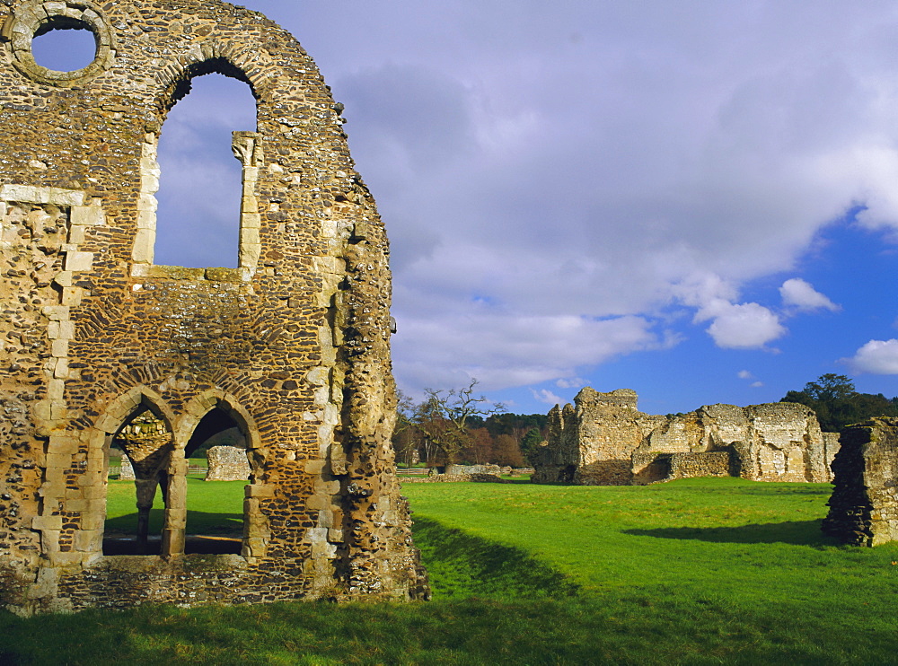 South gabled end of the lay brothers refectory and remains of the church beyond, 12th century ruins, Waverley Abbey, Farnhham, Surrey, England, UK, Europe