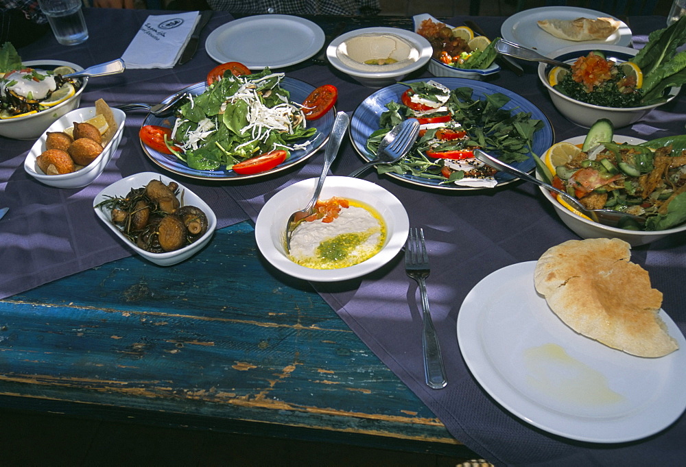 Food at the Haret Idoudna restaurant, Madaba, Jordan, Middle East