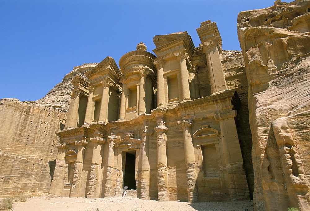 El Deir (Ed Deir), the Monastery, Petra, UNESCO World Heritage Site, Jordan, Middle East