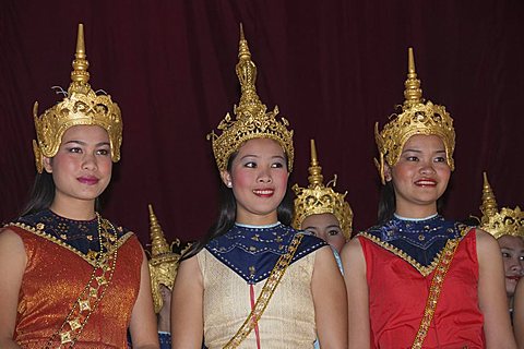 Traditional dancers, Luang Prabang, Laos, Indochina, Southeast Asia, Asia