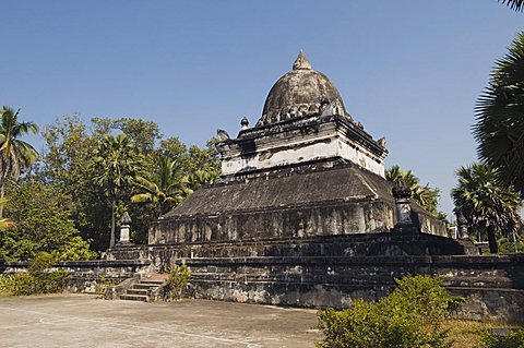 That Pathum or sometimes called That Makmo (Watermelon Stupa), Luang Prabang, Laos, Indochina, Southeast Asia, Asia