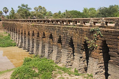 The 12th century bridge, near Siem Reap, Cambodia, Indochina, Southeast Asia, Asia