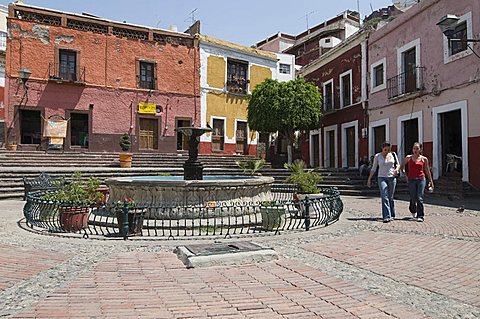 Plaza de los Angeles in Guanajuato, a UNESCO World Heritage Site, Guanajuato State, Mexico, North America