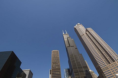 Sears Tower with white aerials, Chicago, Illinois, United States of America, North America