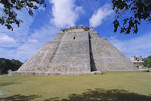 Magician's Pyramid at Mayan site of Uxmal, Yucatan, Mexico, Central America