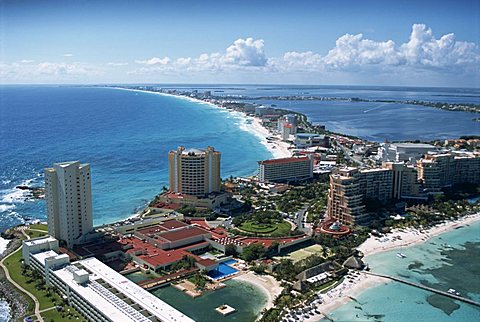 Hotel area, Cancun, Yucatan, Mexico, North America