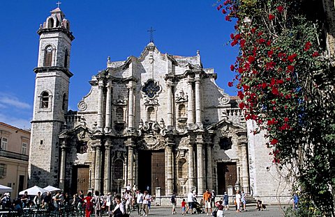 Catedral de San Cristobal, Old Havana, Havana, Cuba, West Indies, Central America