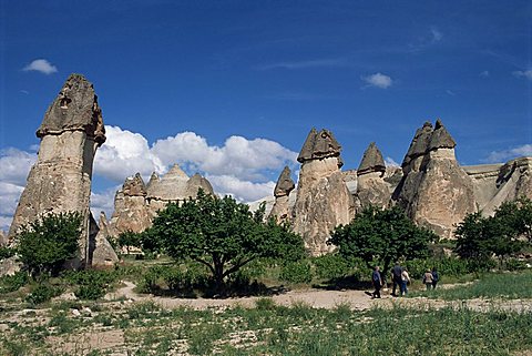 Erosion with volcanic tuff pillars near Goreme, Cappadocia, Anatolia, Turkey, Asia Minor, Asia